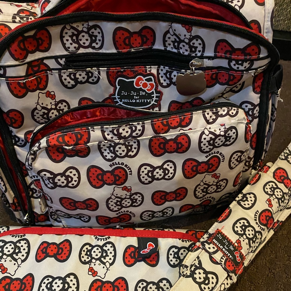 Jujube hello kitty bff peek a bow diaper bag